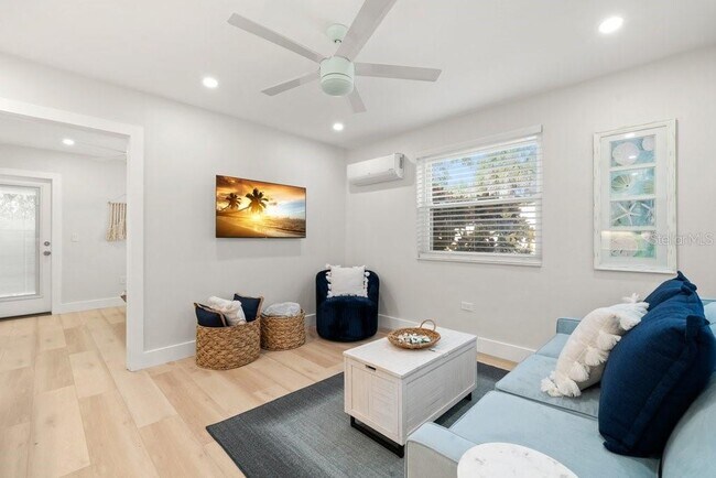 Building Photo - 6502 Gulf Winds Dr