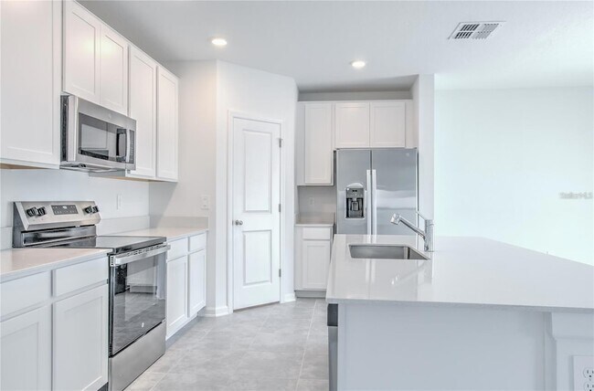 Building Photo - 1488 Cumberland Ave