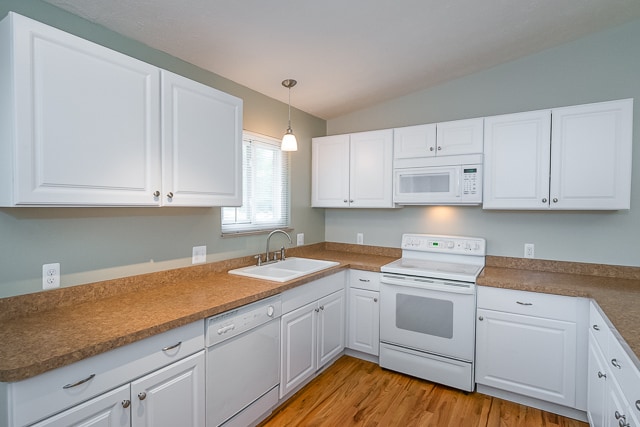 Building Photo - 1520 Las Vegas Dr