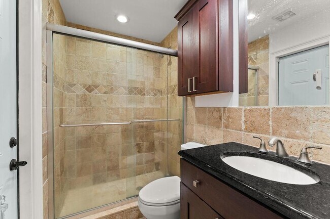 Building Photo - 1575 SW Fresno Rd