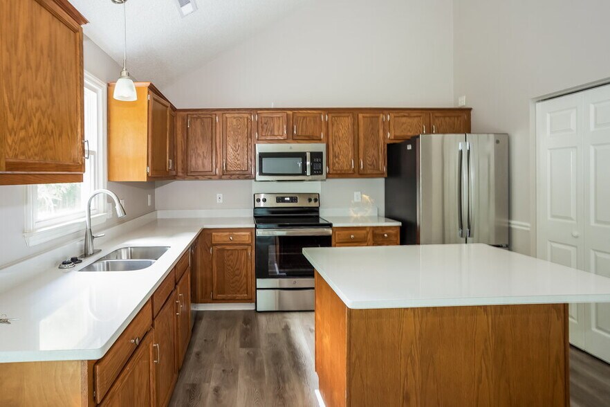 Building Photo - 1309 Southwind Ct SW