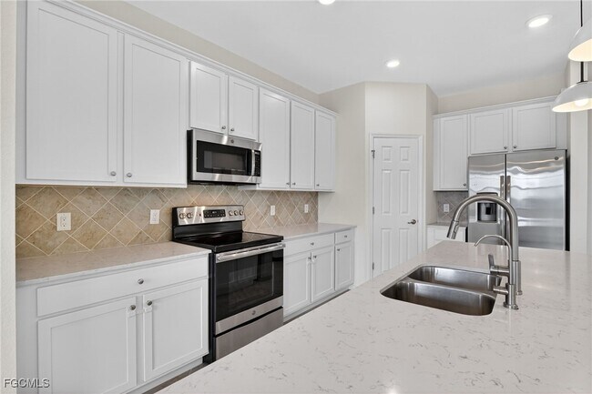 Building Photo - 11773 Grand Belvedere Way