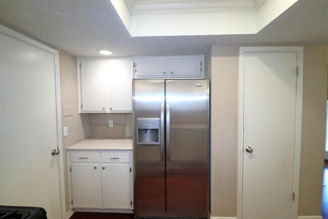 Building Photo - 5502 Abilene Trail