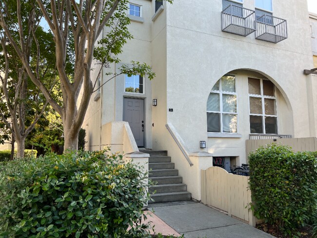 Building Photo - 164 Montelena Ct