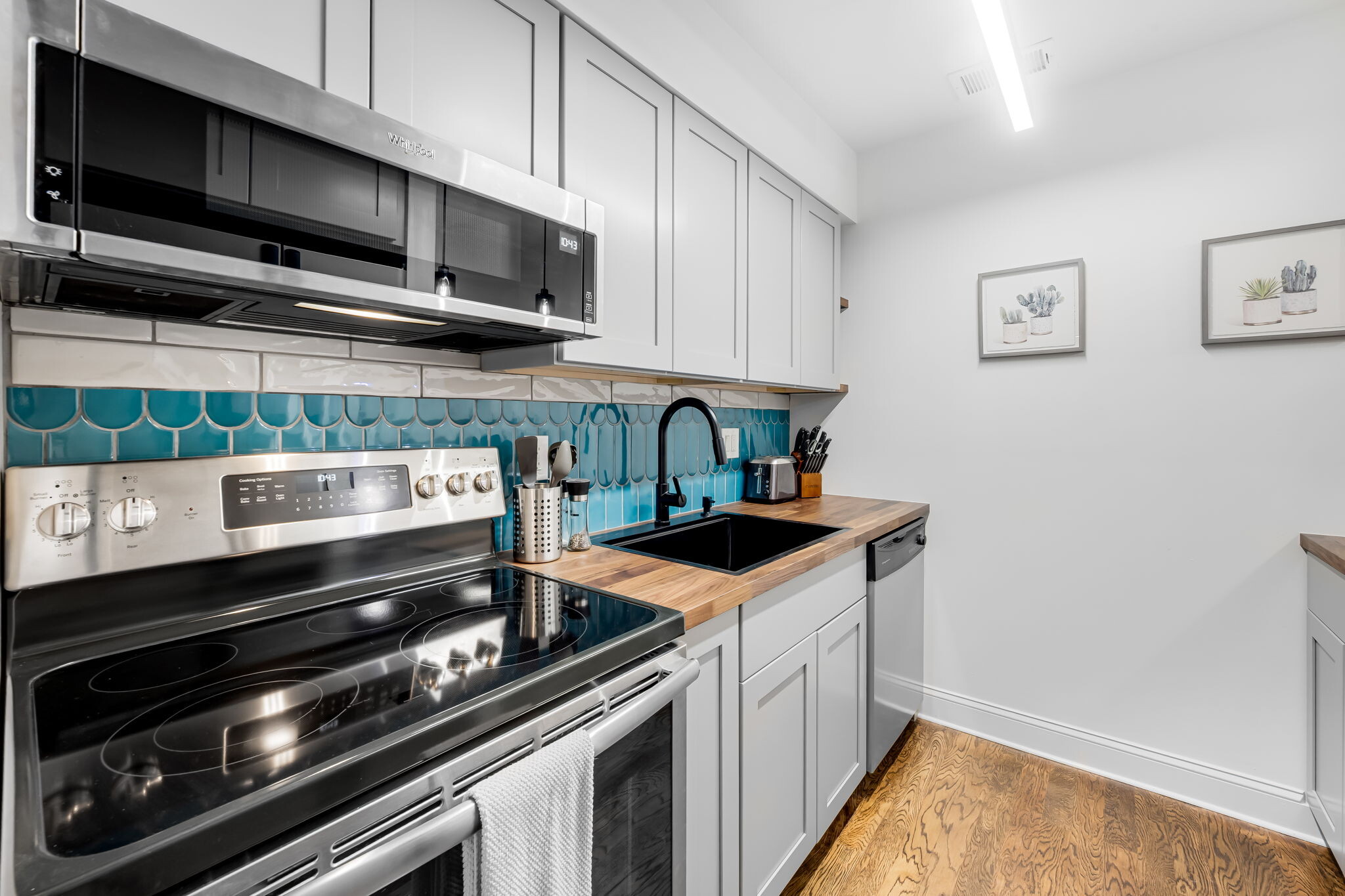 Building Photo - 21 Andrew Pl