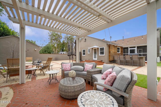 Building Photo - 208 Champion Pl