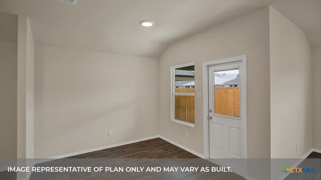 Primary Photo - 1009 Alma Dr