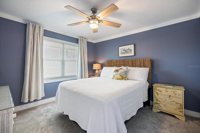 Building Photo - 841 Waterside Dr