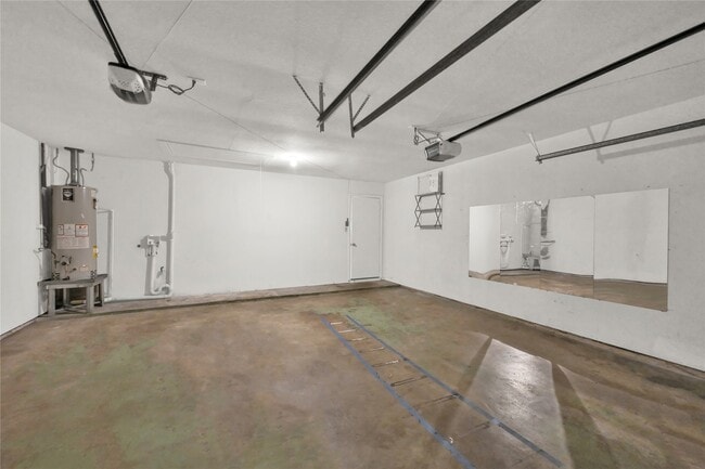 Building Photo - 8603 Freewood St