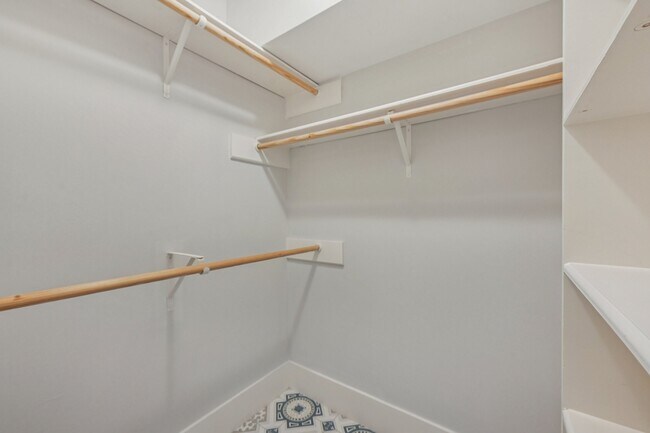 Building Photo - 1706 Cedar Creek Ct