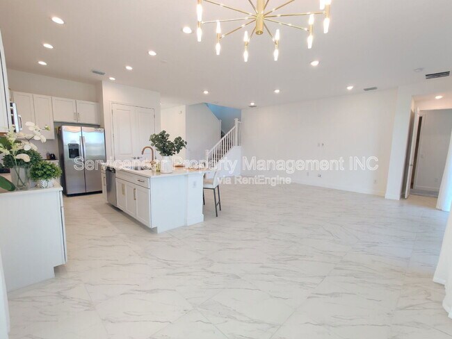 Building Photo - 32792 Tree of Life Ave