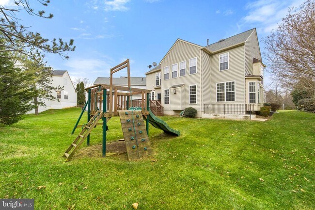 Building Photo - 2487 Sycamore Lakes Cove