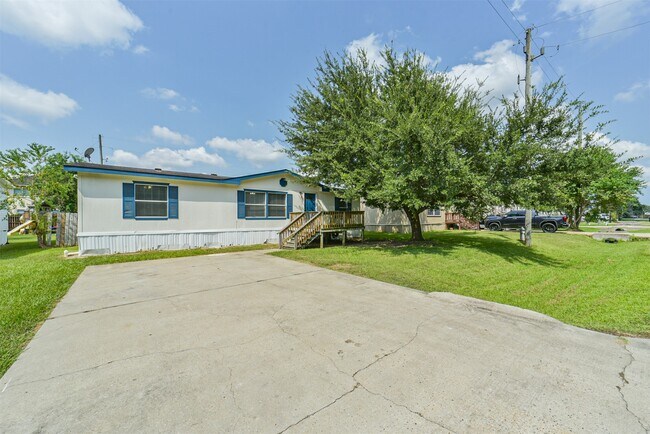 Building Photo - 33205 Wedgewood Dr