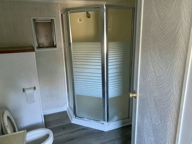 Building Photo - 1910 Enterprise Ave