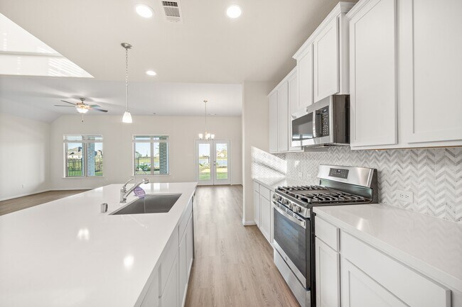 Building Photo - 804 Sarasota Shore Dr