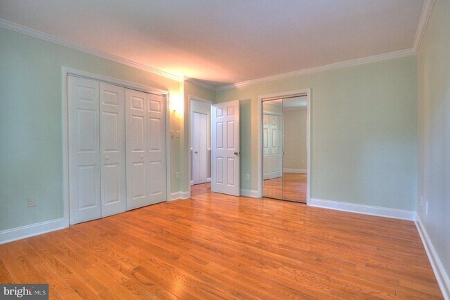 Building Photo - 2405 Earlsgate Ct