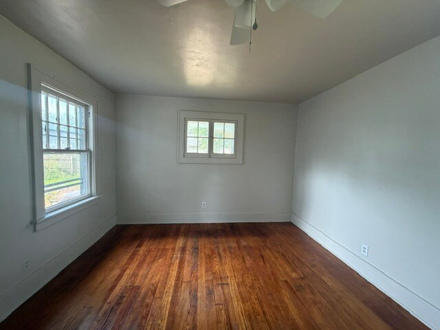 Building Photo - 1253 Diamond Ave