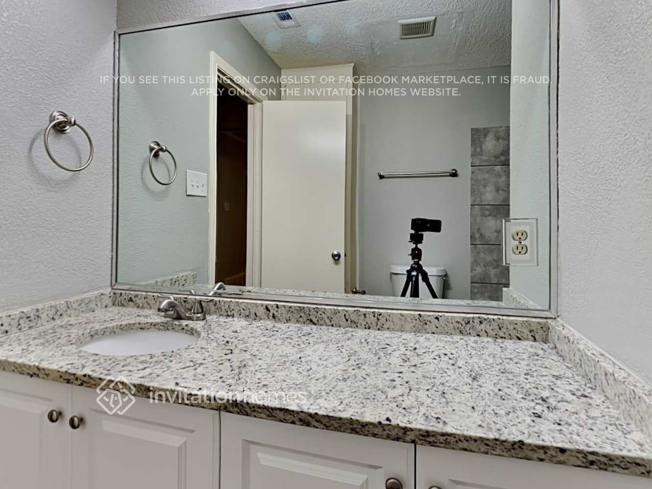 Building Photo - 6476 Green Ridge Dr