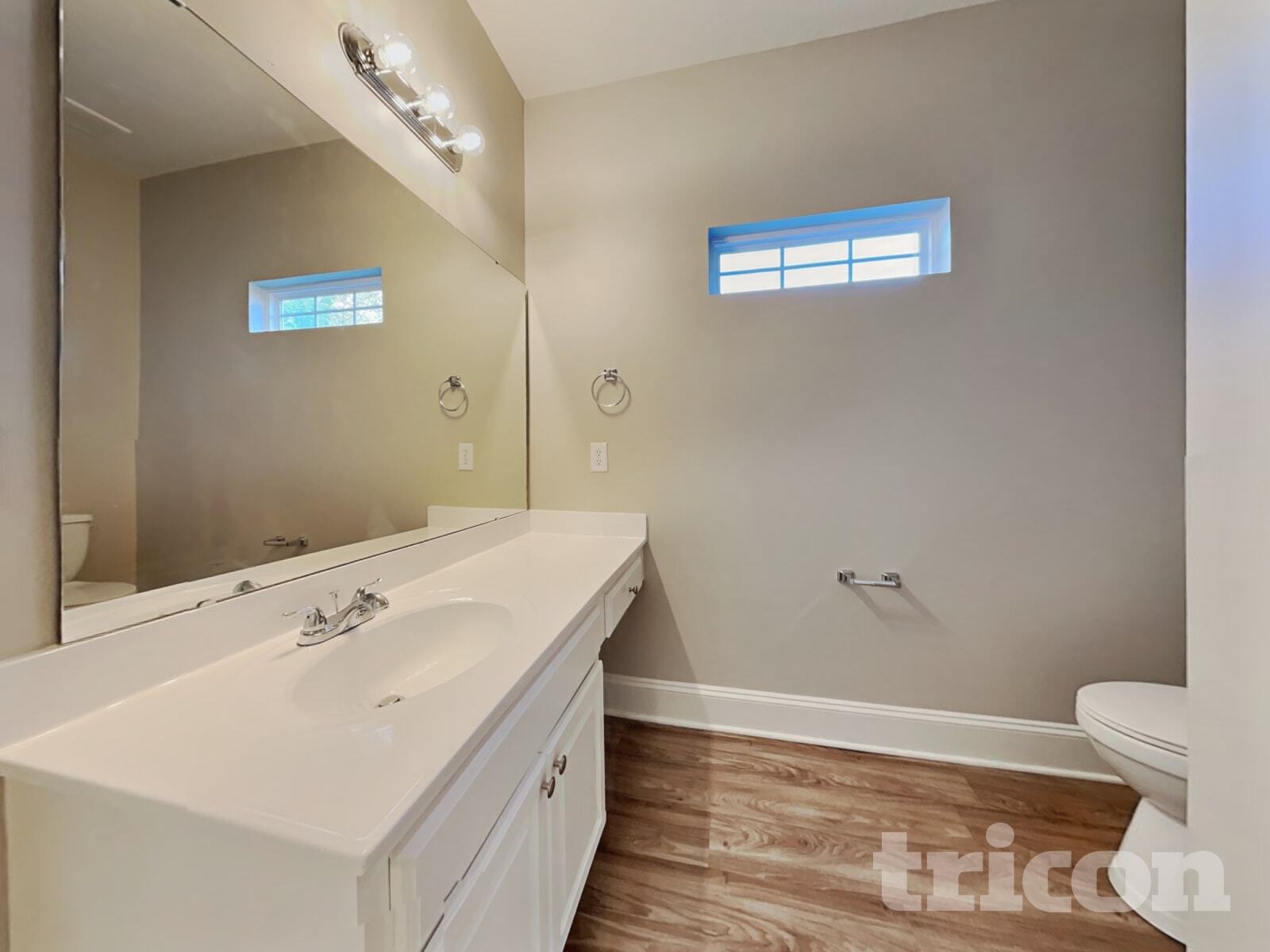 Building Photo - 302 Merchants Dr