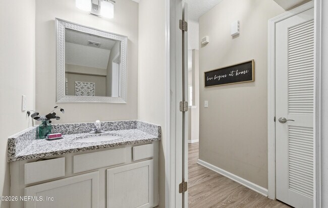 Building Photo - 1730 Cross Pines Dr