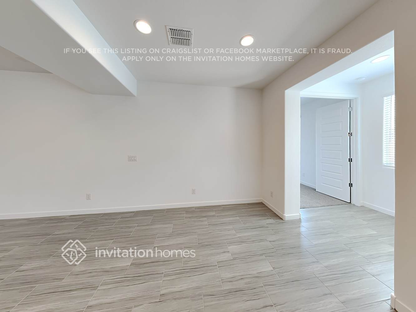 Building Photo - 16409 W Questa Dr