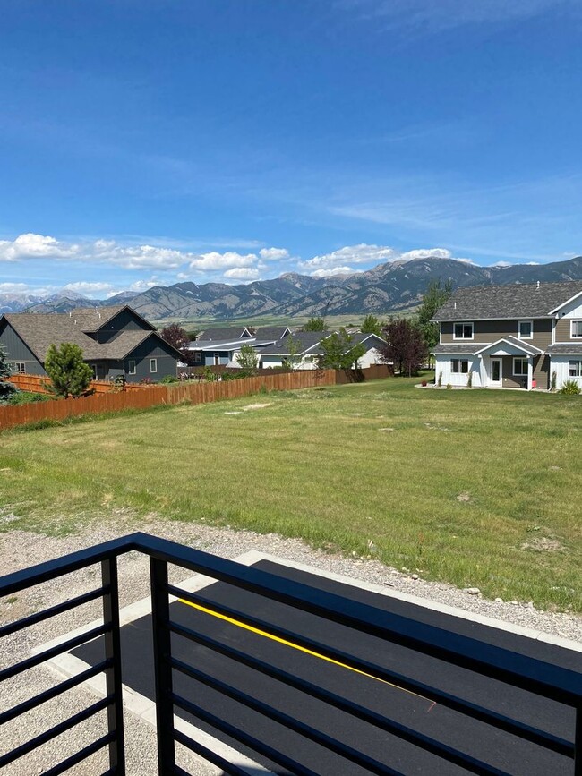 Building Photo - Brand New 1 Bedroom 1 Bathroom - Gorgeous ...