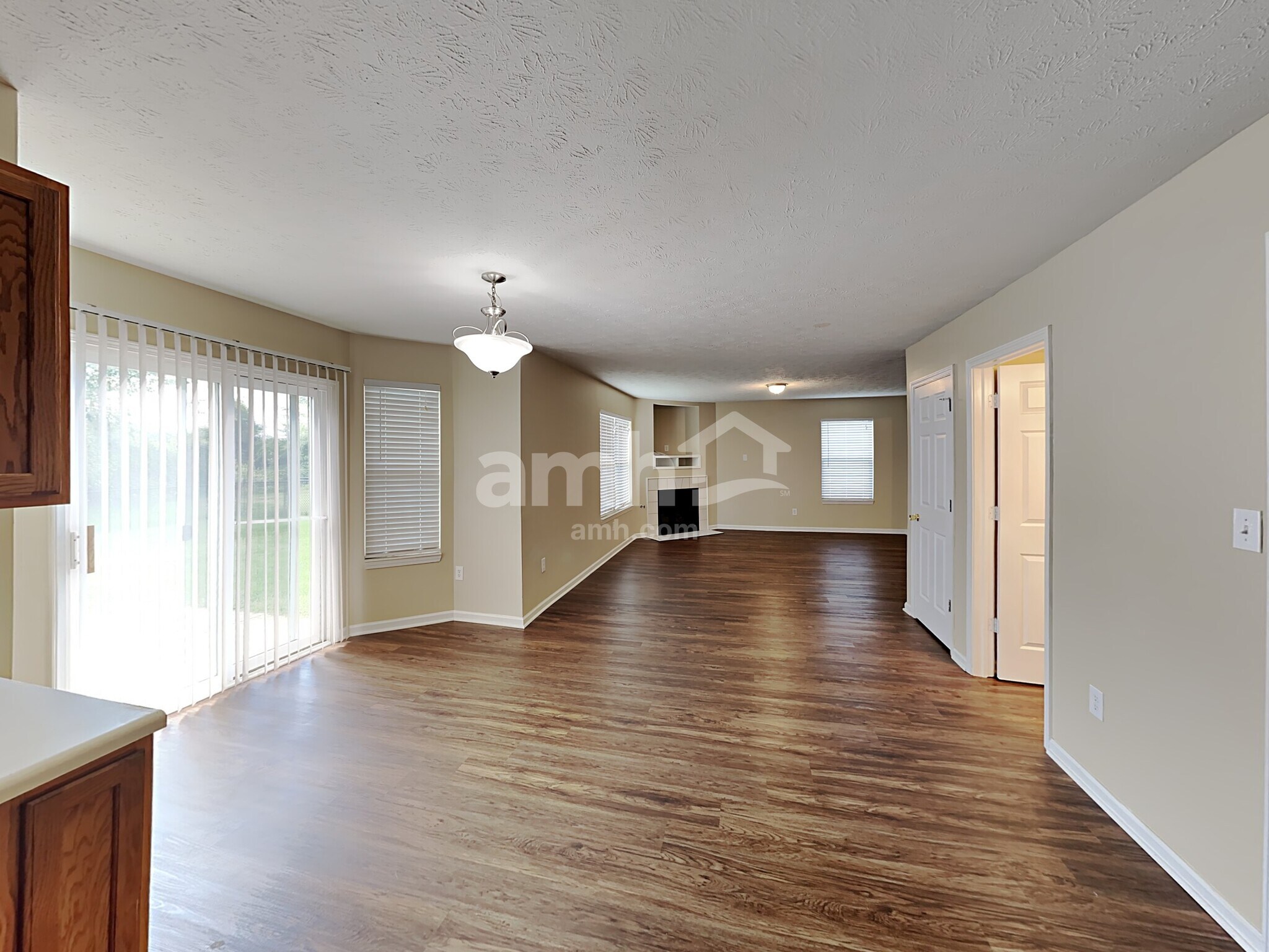 Building Photo - 5805 W Deerview Bend