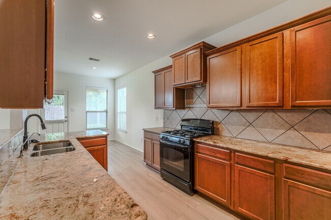 Building Photo - 25507 Marmite Dr