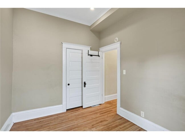 Building Photo - 2735 Emerson Ave S