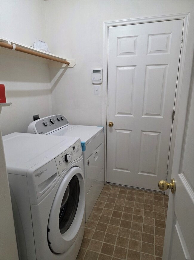 Building Photo - 14411 Groveleigh Ln