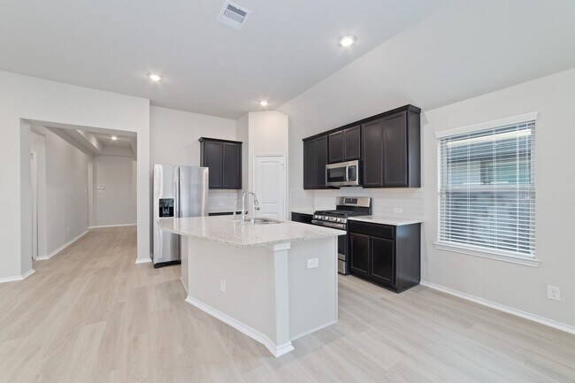 Building Photo - 20231 Moonlight Falls Ct