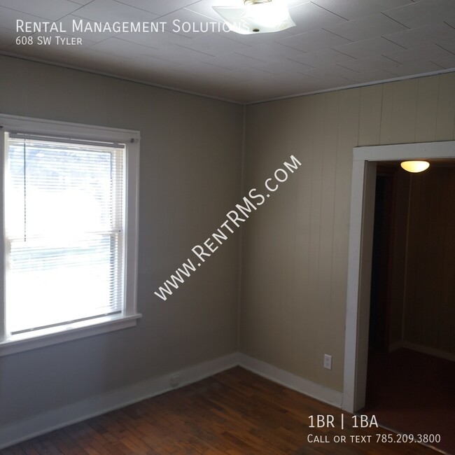 Building Photo - 608 SW Tyler-