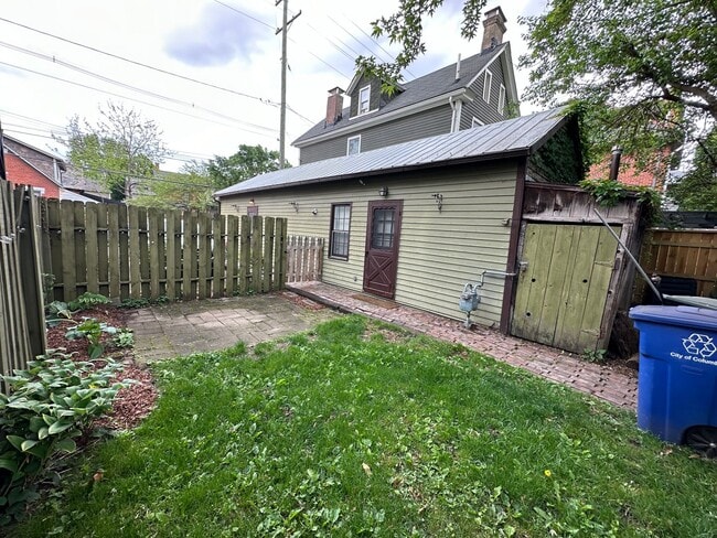 Building Photo - 199 E Whittier St