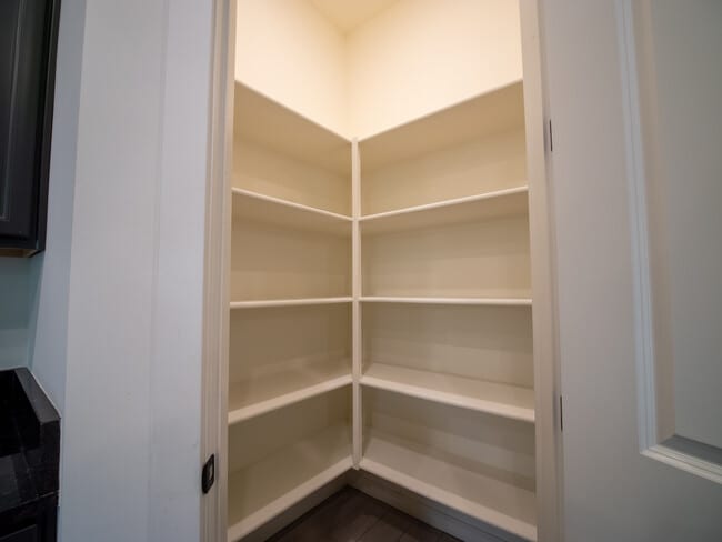 Building Photo - 8014 W Nicolet Ave