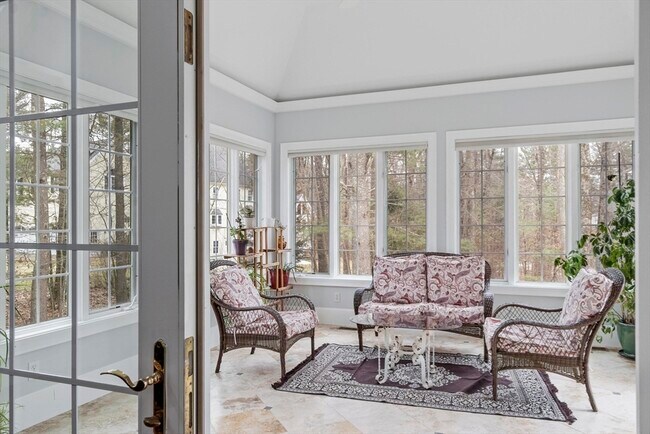 Building Photo - 58 Buttrick Ln