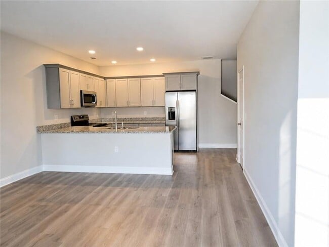 Building Photo - 153 Towne Villas Dr