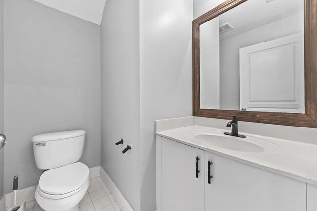 Building Photo - 5049 Starblaze Dr