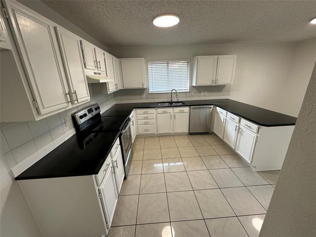 Building Photo - 306 Towne House Ln