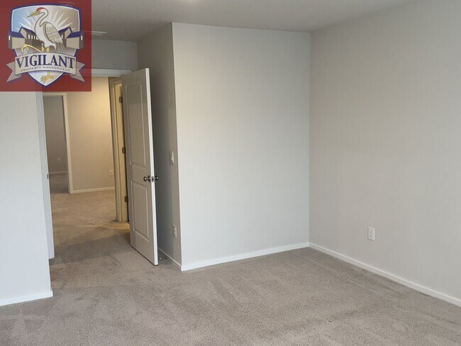 Building Photo - 3 Bedroom home
