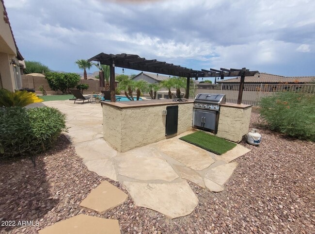 Building Photo - 19350 W Oregon Ave