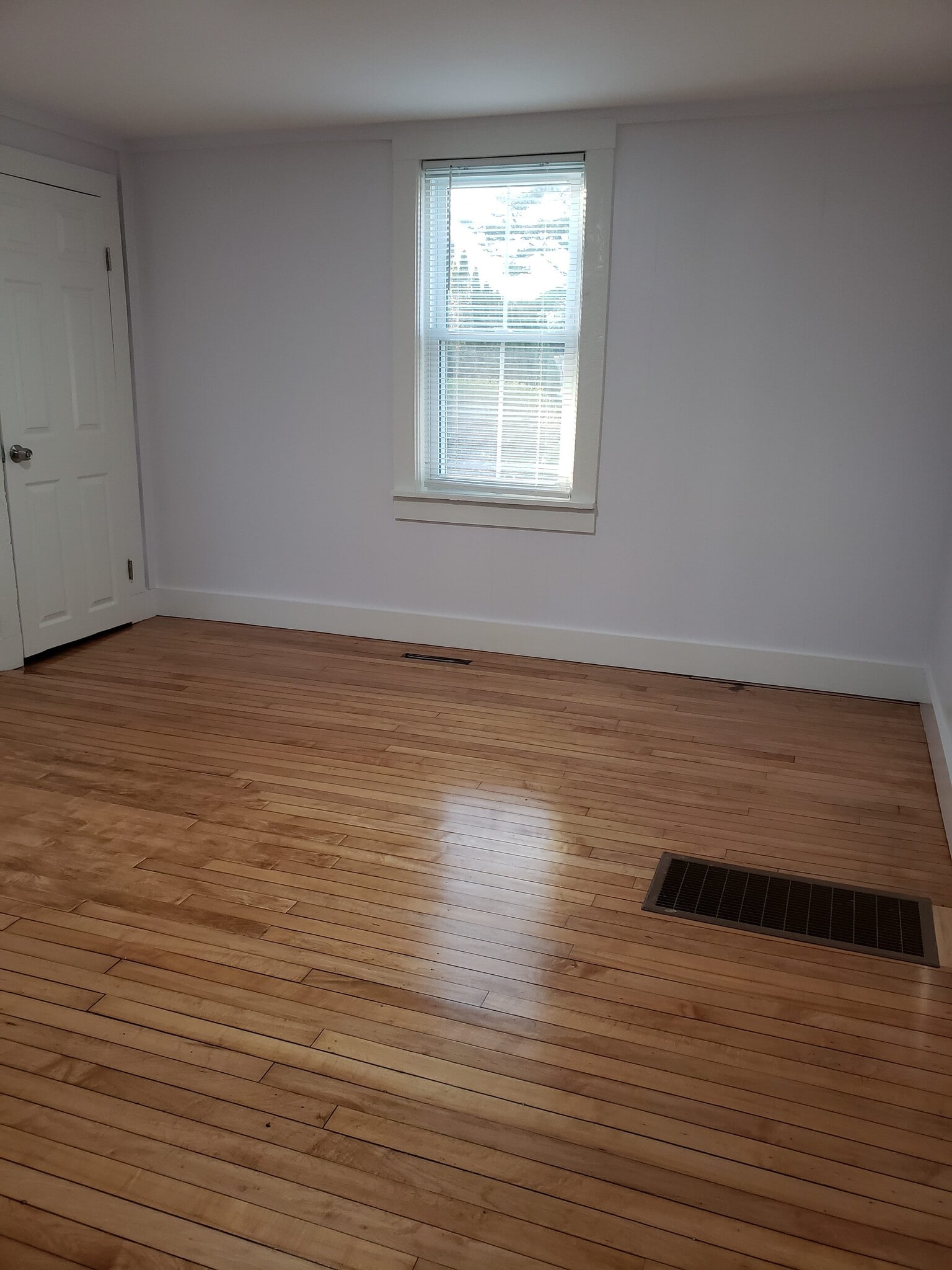 Dining Room - 429 Elm St