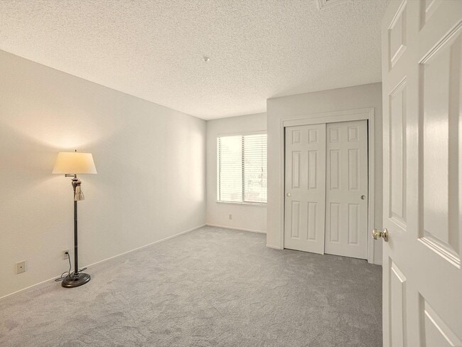 Building Photo - 3428 Smoketree Commons Dr