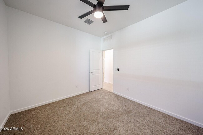 Building Photo - 14220 W Willow Ave
