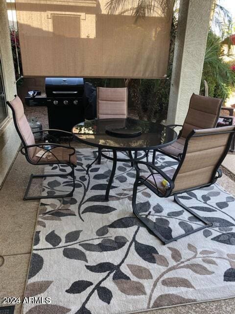 Building Photo - 3725 E Meadowview Dr