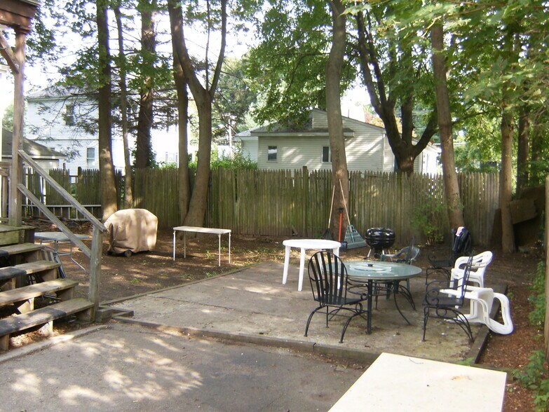 Building Photo - 19 Studley Ave