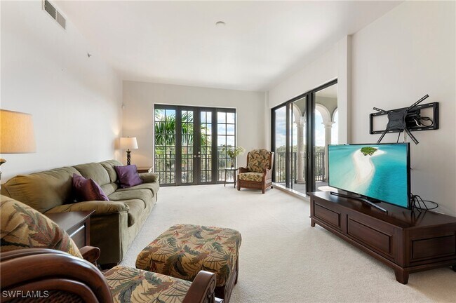 Building Photo - 8000 Via Sardinia St