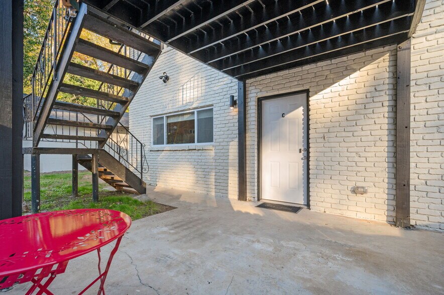 Building Photo - 1591 Harvard Ave
