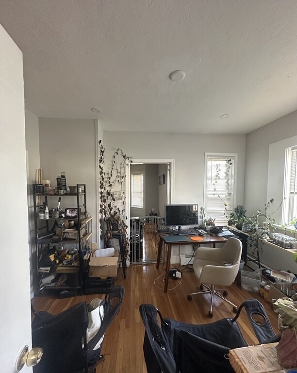 Primary Photo - 212 California St