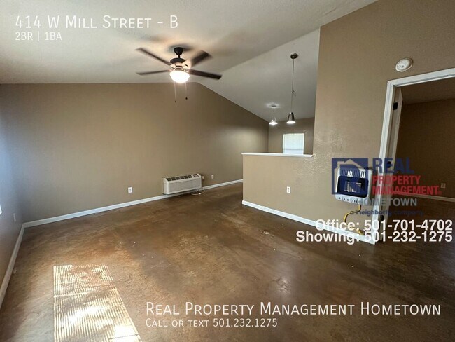 Building Photo - 414 W Mill St