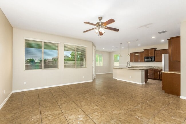 Primary Photo - Beautiful 4 bedroom 2.5 bathroom home with large open floorplan in Queen Creek!